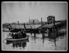 The Pontoon Bridge connecting Beverley to Weel has been swept away by high tides in 1949
